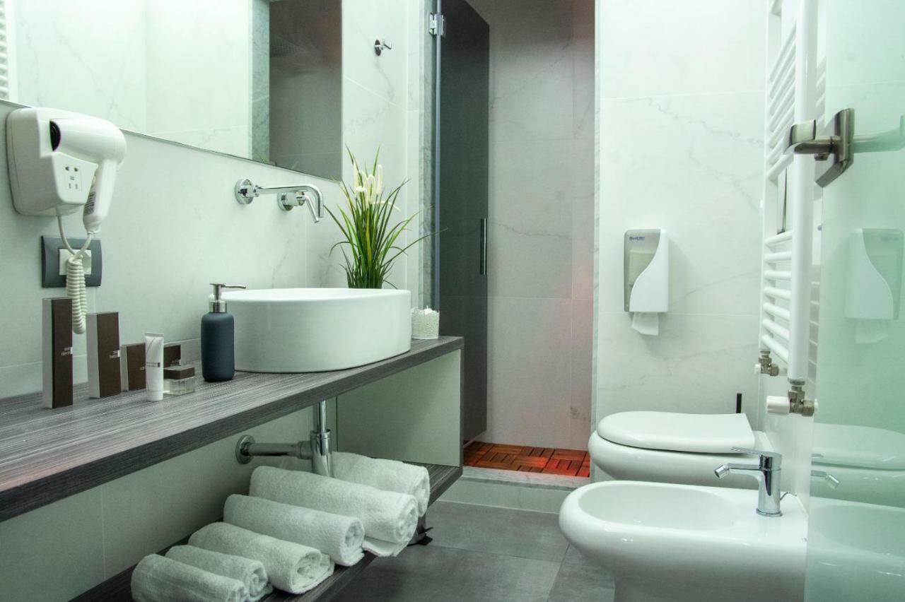 Umberto I° Suite & Spa Napoli Bagian luar foto