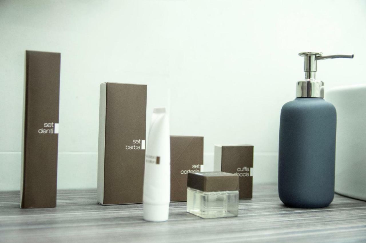 Umberto I° Suite & Spa Napoli Bagian luar foto