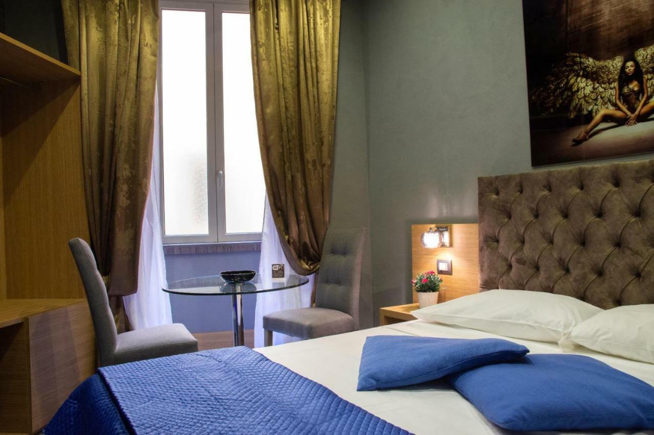 Umberto I° Suite & Spa Napoli Bagian luar foto