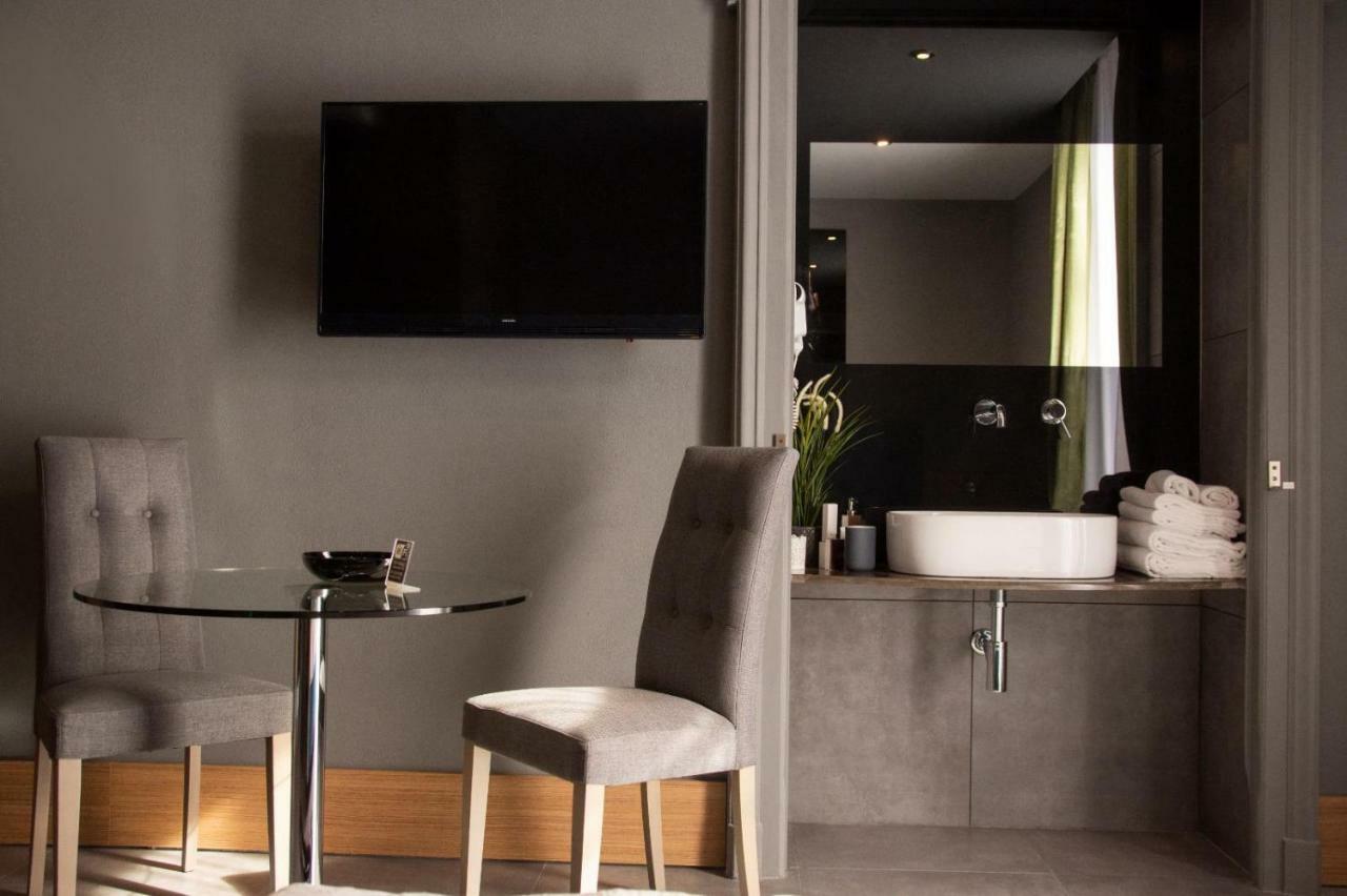 Umberto I° Suite & Spa Napoli Bagian luar foto