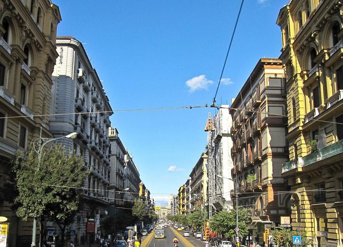 Umberto I° Suite & Spa Napoli Bagian luar foto